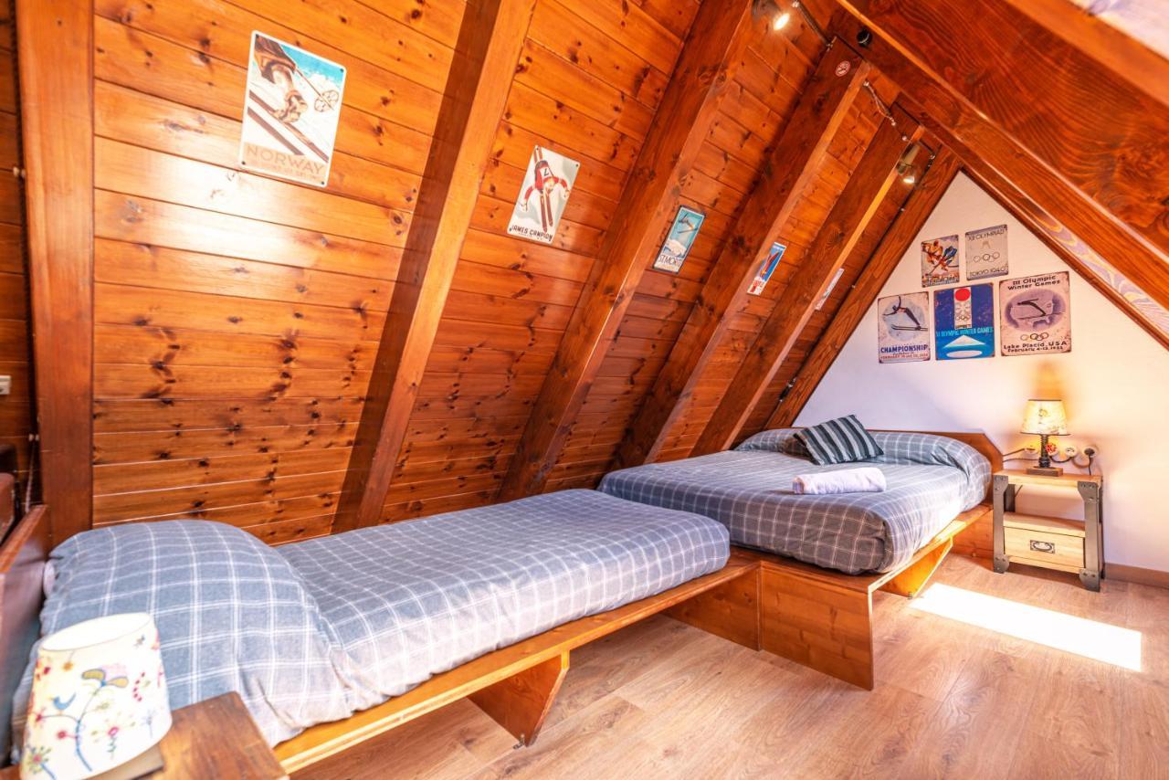 Apartamentos Aran Montcorbau Εξωτερικό φωτογραφία