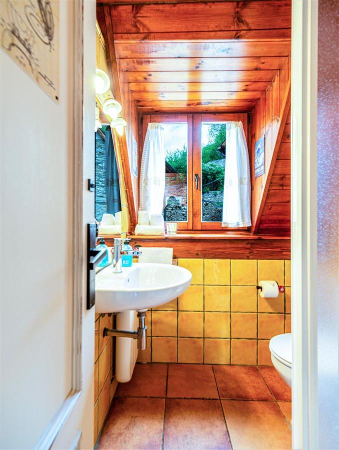 Apartamentos Aran Montcorbau Εξωτερικό φωτογραφία