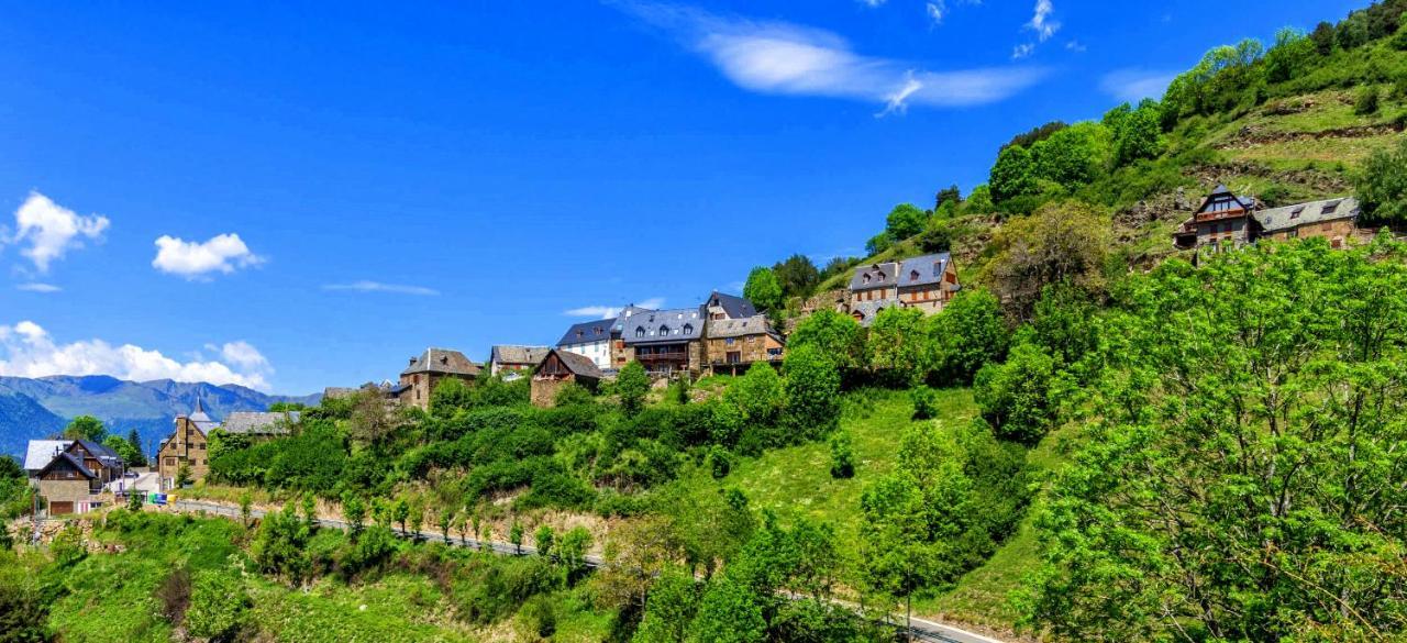 Apartamentos Aran Montcorbau Εξωτερικό φωτογραφία