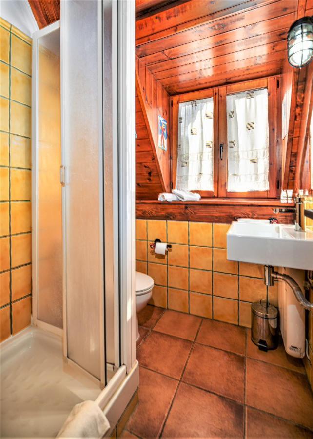 Apartamentos Aran Montcorbau Εξωτερικό φωτογραφία