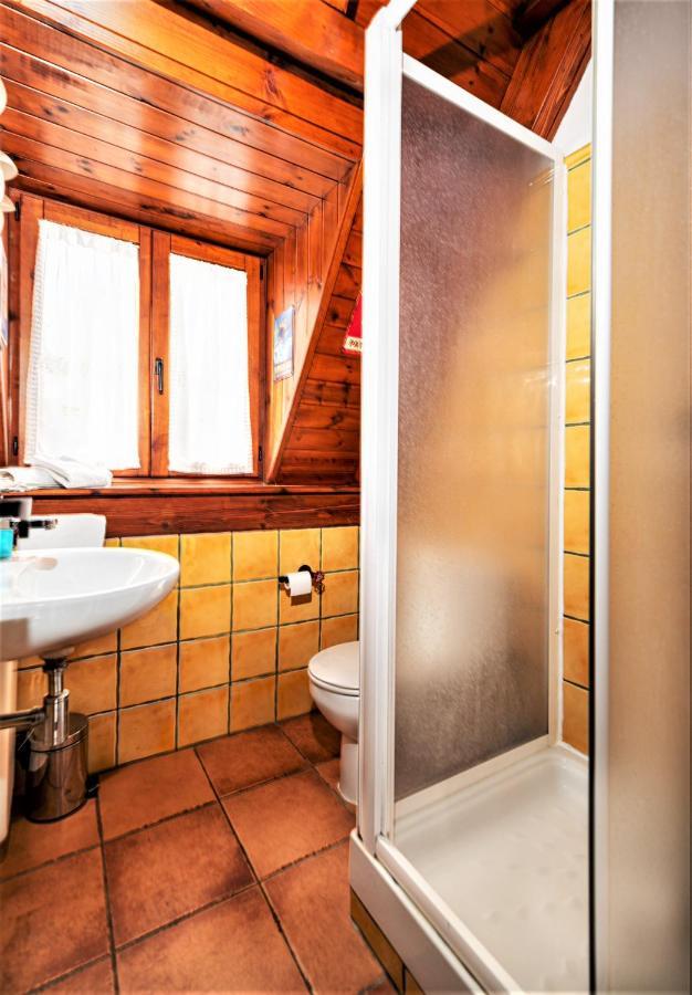 Apartamentos Aran Montcorbau Εξωτερικό φωτογραφία